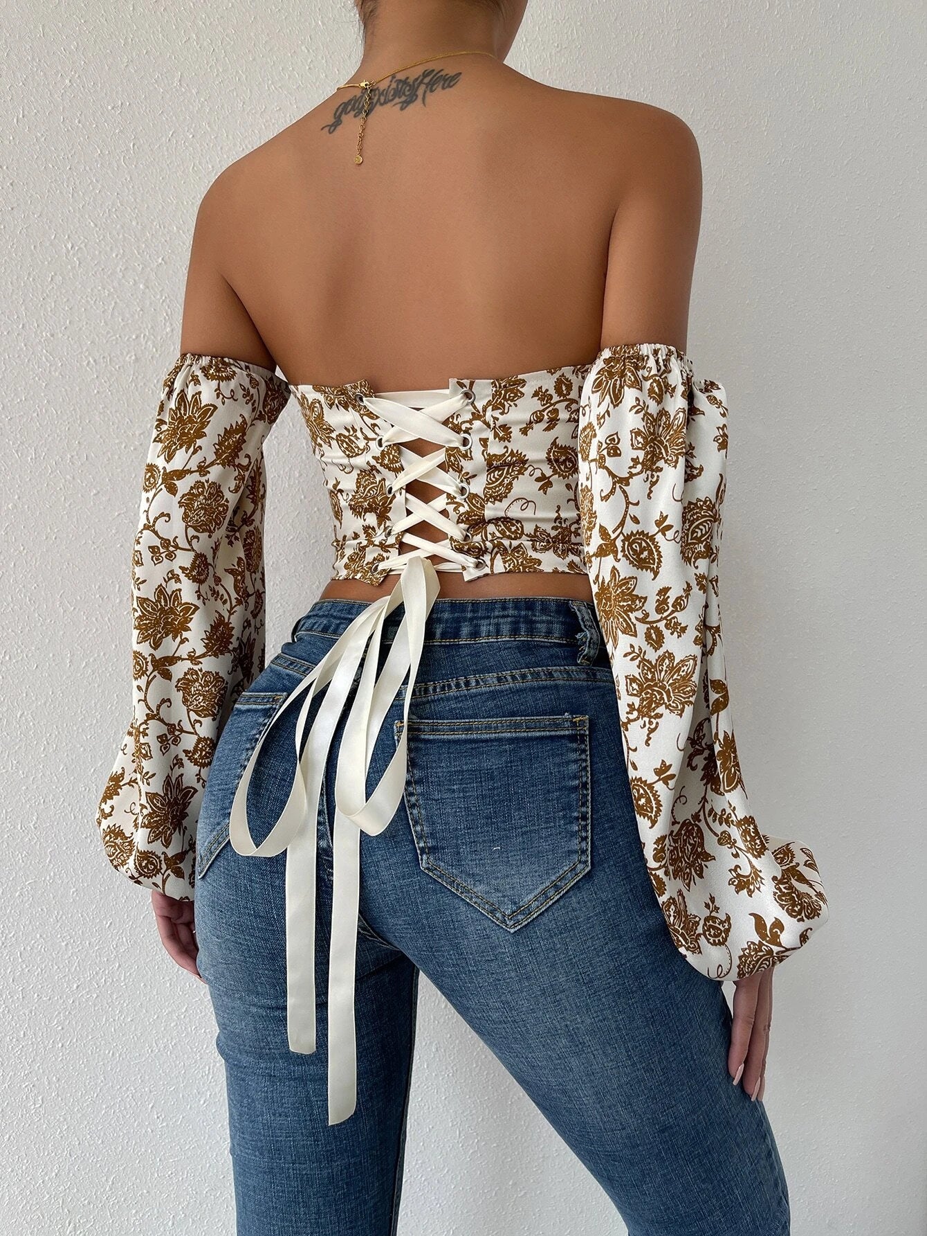 SHEIN Privé Paisley Print off Shoulder Tie Backless Lantern Sleeve Crop Top